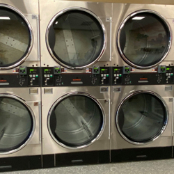 Lavar, Secar Y Doblar Dentro De Un Radio De 4 Milla